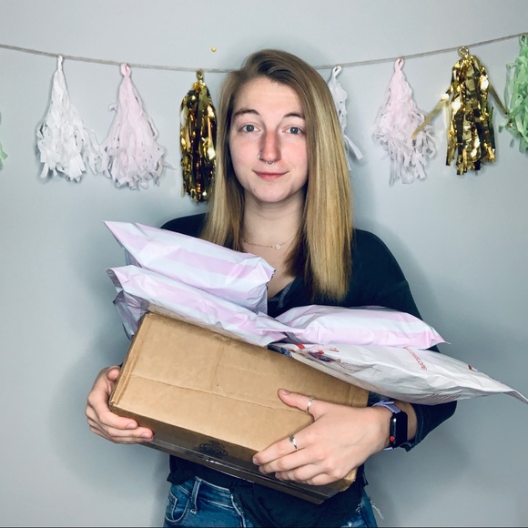 Welcome! Read below💞 - Picture 2 of 8